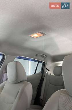 Хэтчбек Nissan Leaf 2013 в Николаеве