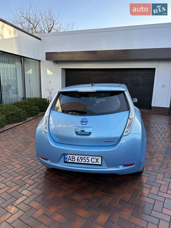 Хетчбек Nissan Leaf 2015 в Вінниці
