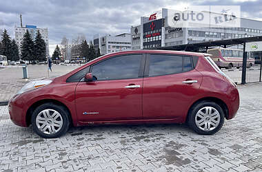 Хэтчбек Nissan Leaf 2015 в Черновцах