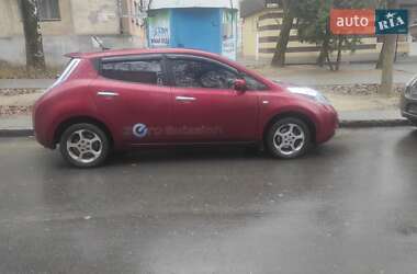 Хэтчбек Nissan Leaf 2011 в Николаеве