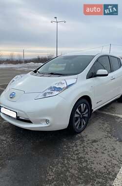 Хэтчбек Nissan Leaf 2016 в Черновцах