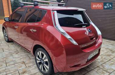 Хэтчбек Nissan Leaf 2013 в Одессе