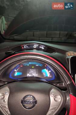Хэтчбек Nissan Leaf 2013 в Одессе