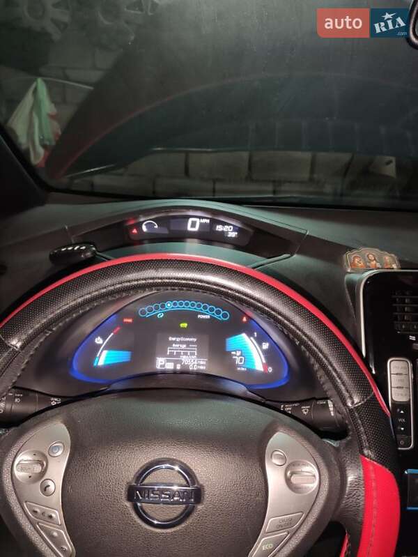 Хэтчбек Nissan Leaf 2013 в Одессе