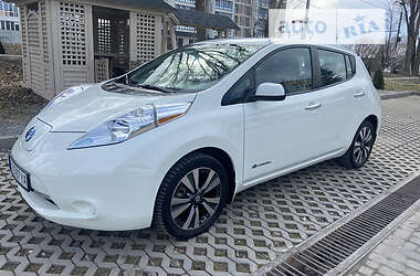 Хэтчбек Nissan Leaf 2016 в Тернополе