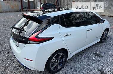 Хэтчбек Nissan Leaf 2018 в Виннице