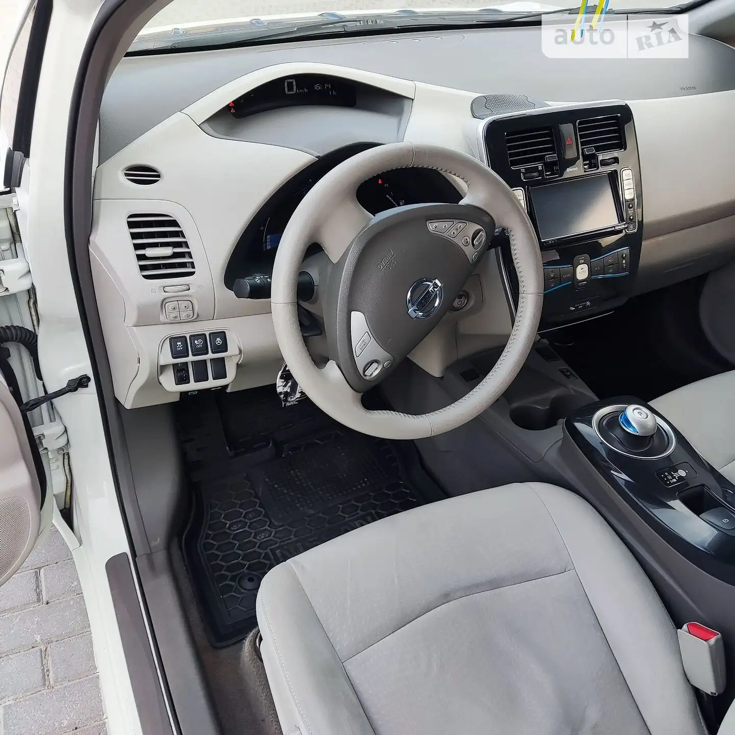 2011 Nissan Leaf - мініатюра 13