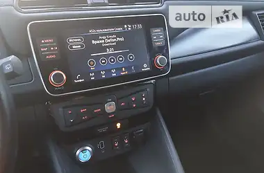Nissan Leaf 2021