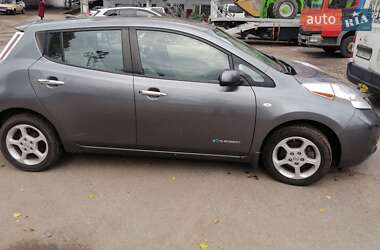 Хетчбек Nissan Leaf 2014 в Дніпрі