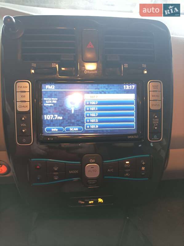 Хэтчбек Nissan Leaf 2012 в Бердичеве фото 4 Хэтчбек Nissan Leaf 2012 в Бердичеве