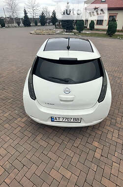 Хэтчбек Nissan Leaf 2013 в Ивано-Франковске