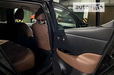 Хетчбек Nissan Leaf 2018 в Києві