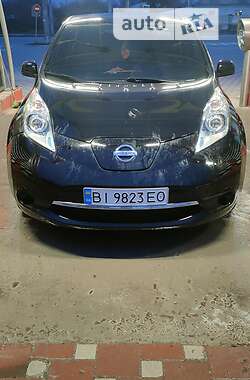 Хетчбек Nissan Leaf 2013 в Полтаві