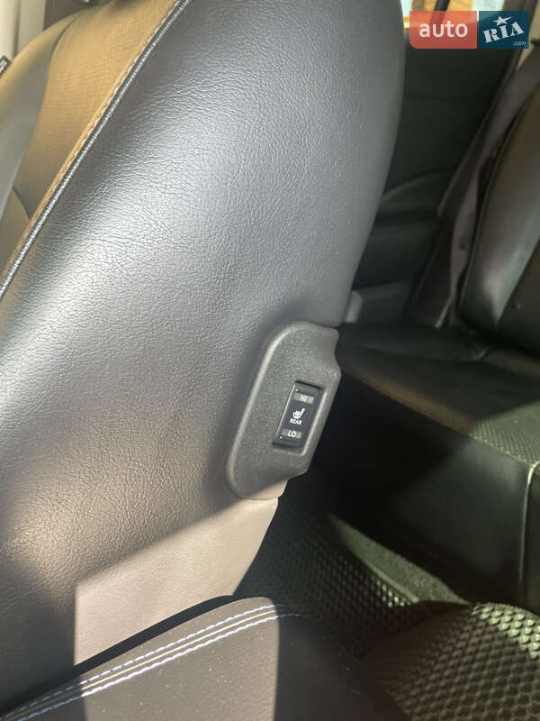 Хетчбек Nissan Leaf 2015 в Харкові