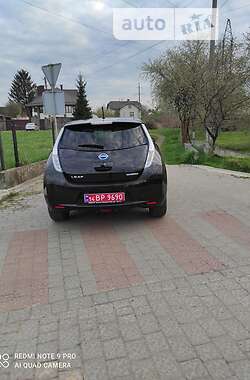 Хэтчбек Nissan Leaf 2014 в Львове