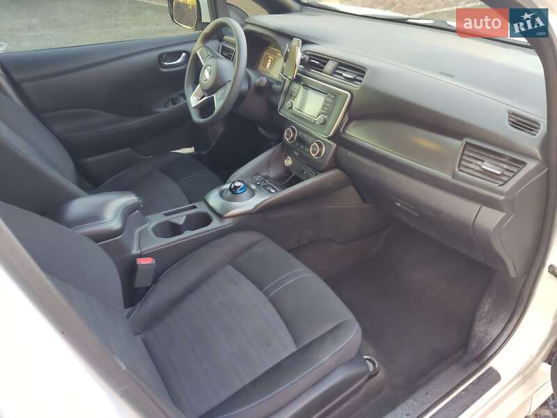 Хэтчбек Nissan Leaf 2018 в Житомире фото 11 Хэтчбек Nissan Leaf 2018 в Житомире
