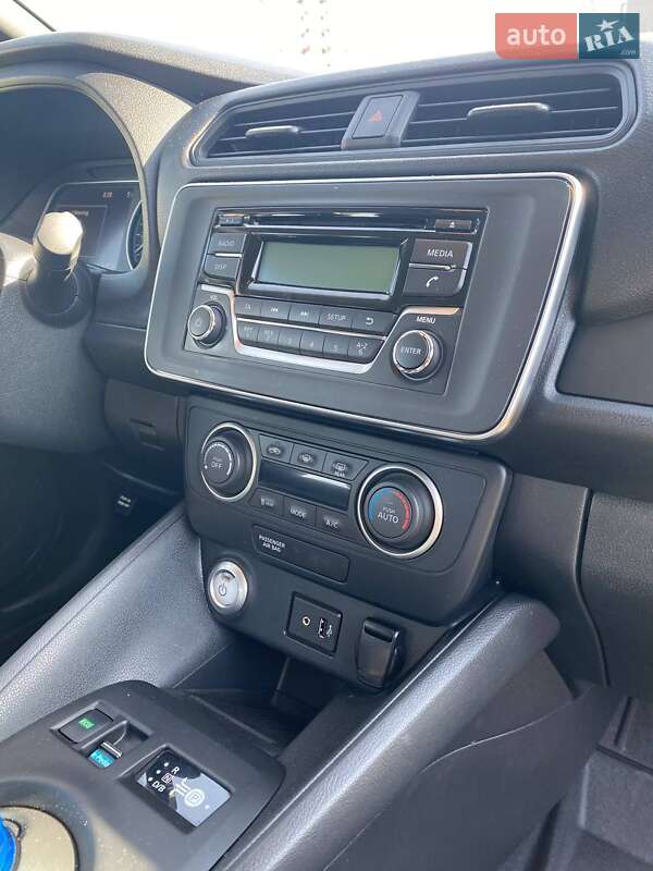 Хетчбек Nissan Leaf 2021 в Івано-Франківську