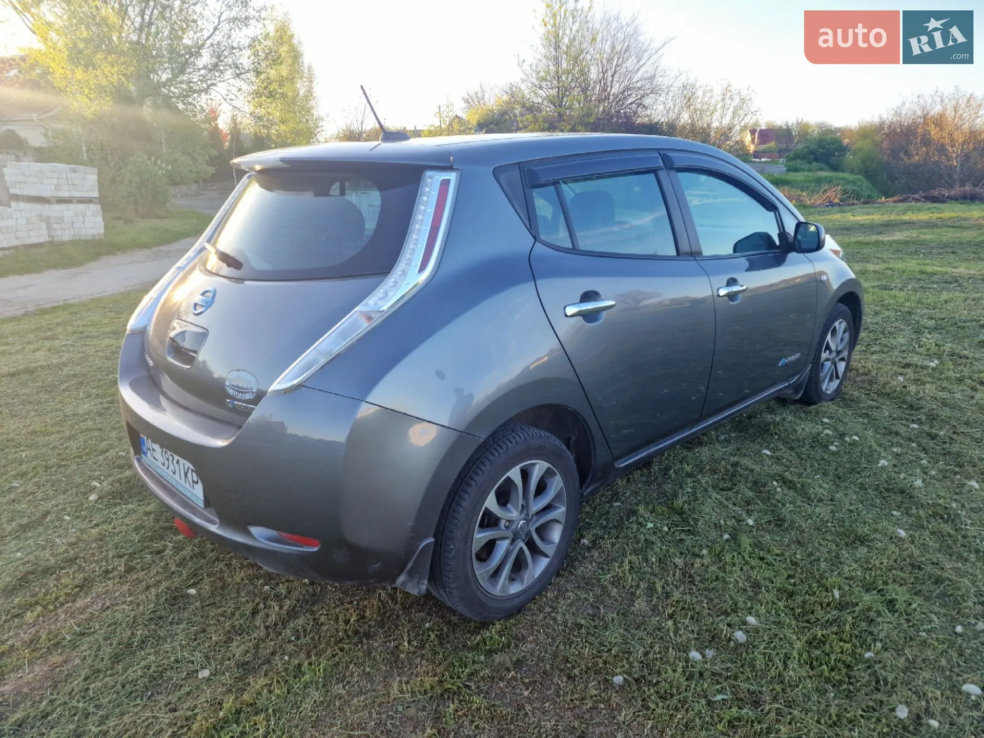 2015 Nissan Leaf - мініатюра 2