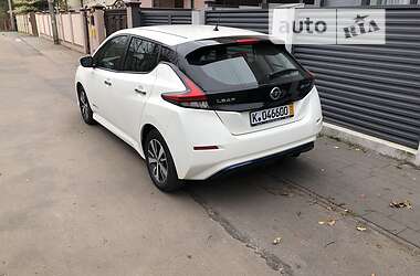 Хетчбек Nissan Leaf 2019 в Львові