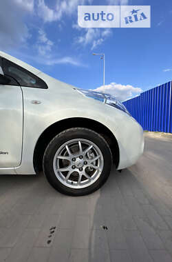 Хетчбек Nissan Leaf 2012 в Вінниці