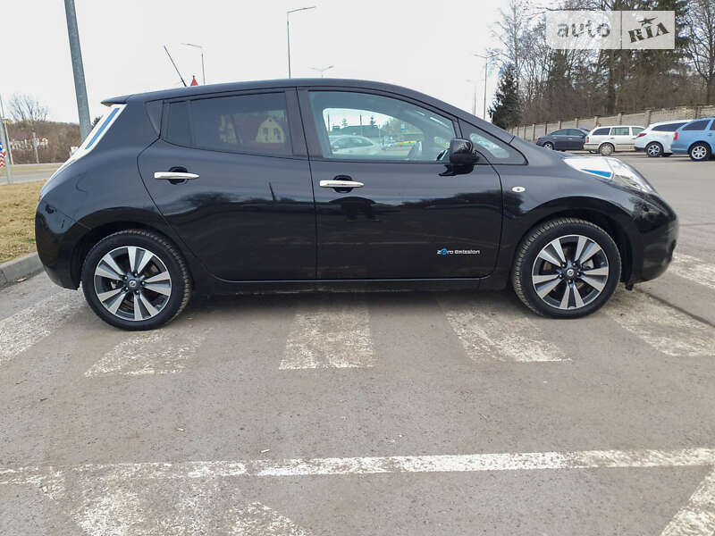 Хэтчбек Nissan Leaf 2016 в Виннице