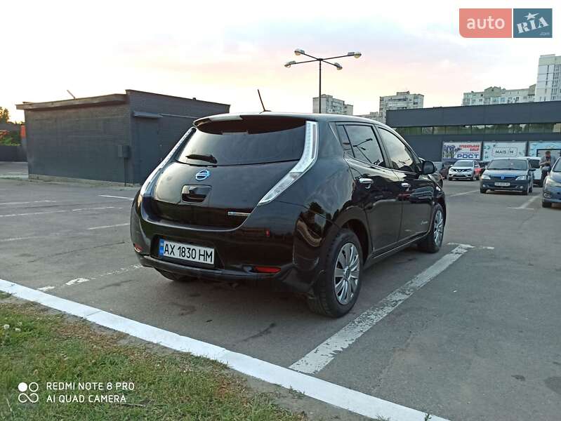Хэтчбек Nissan Leaf 2015 в Харькове