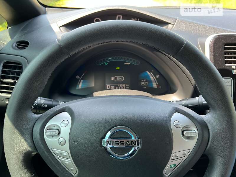 Хэтчбек Nissan Leaf 2017 в Черновцах