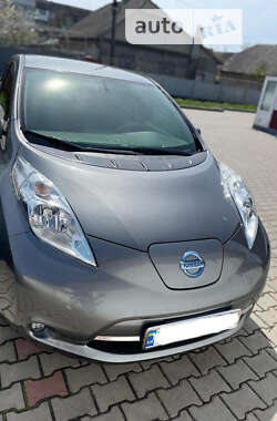 Хетчбек Nissan Leaf 2016 в Ізмаїлі