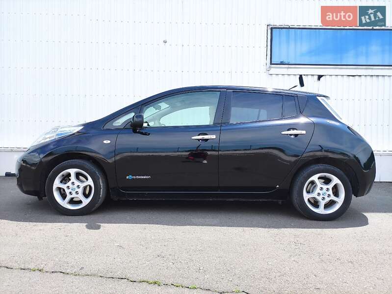 Хэтчбек Nissan Leaf 2012 в Белгороде-Днестровском