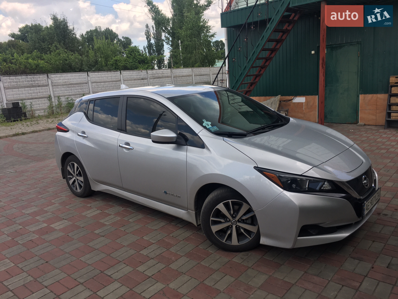 2017 Nissan Leaf - мініатюра 28