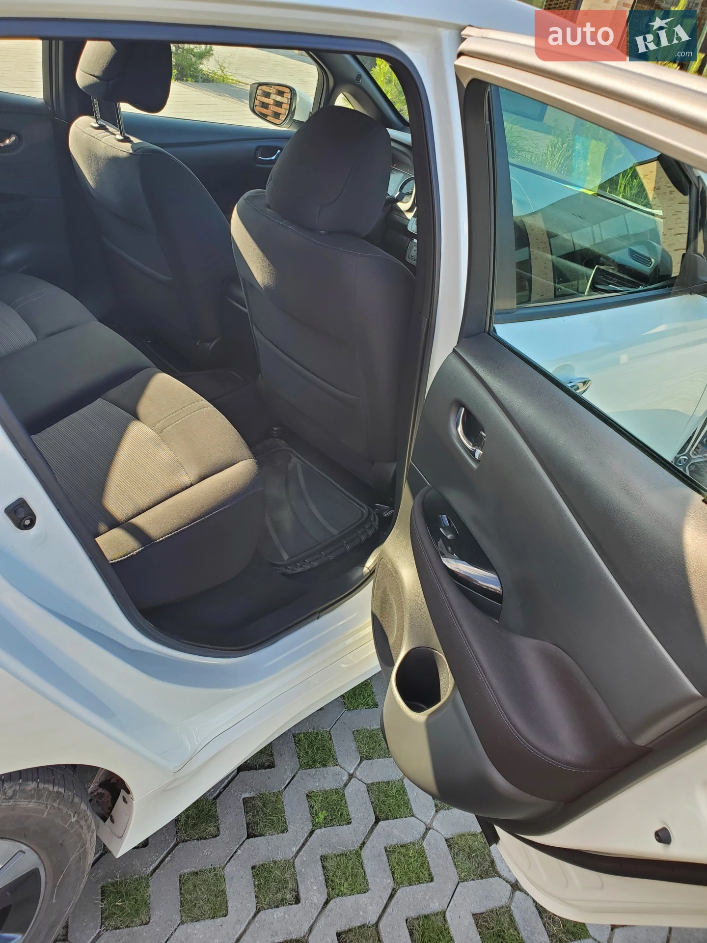 2019 Nissan Leaf - мініатюра 14