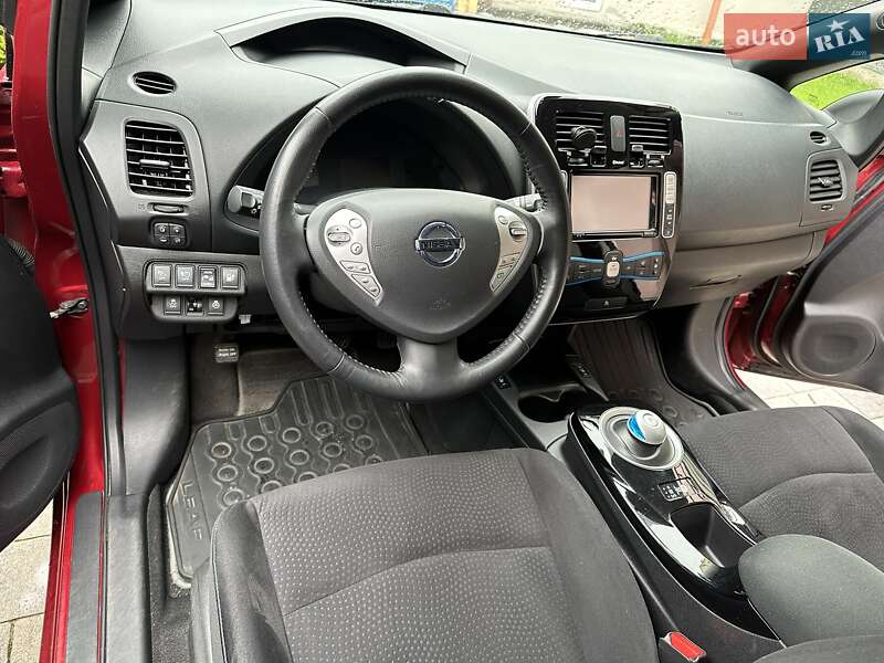 Хетчбек Nissan Leaf 2016 в Львові