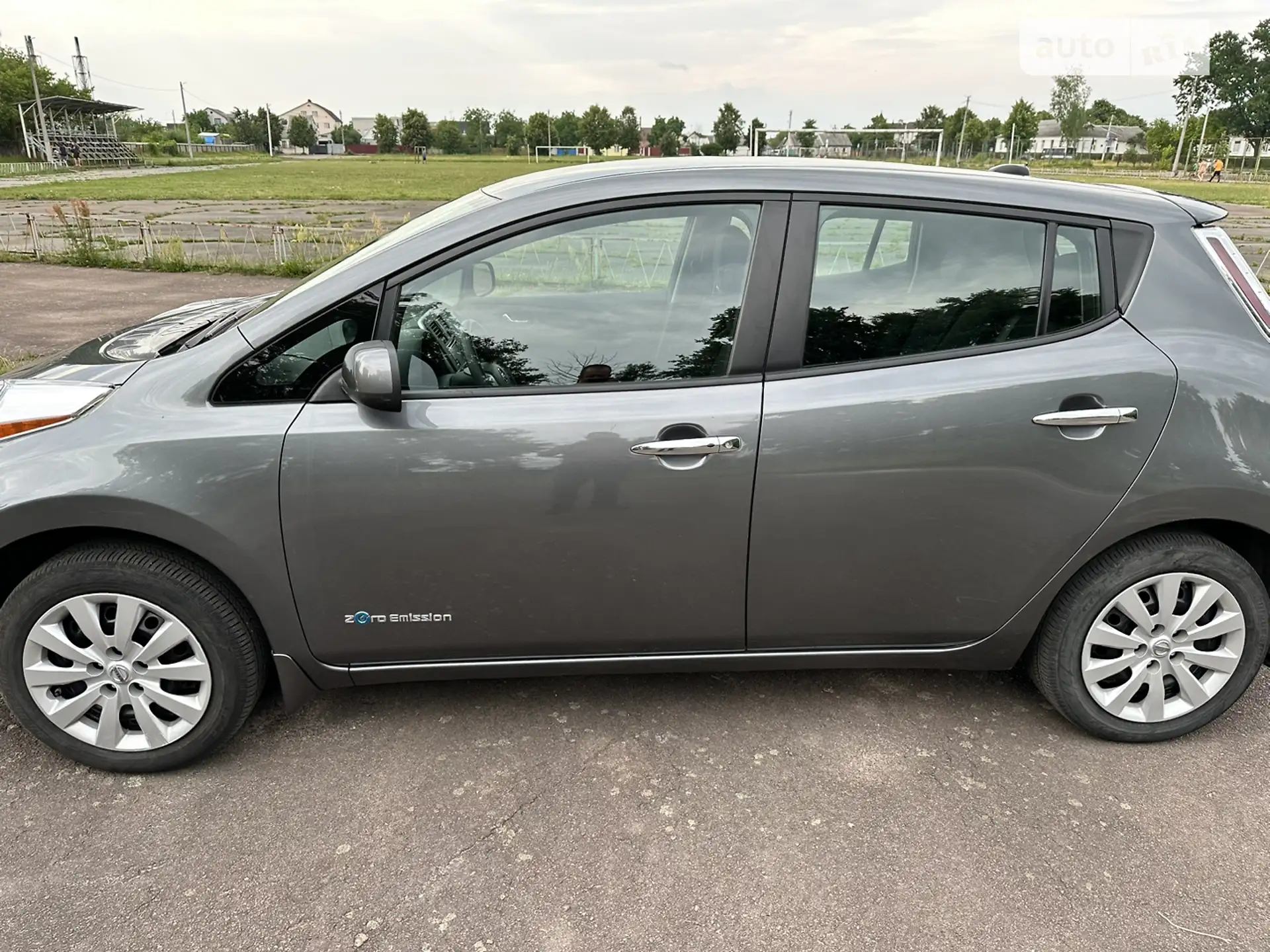 2017 Nissan Leaf - мініатюра 4