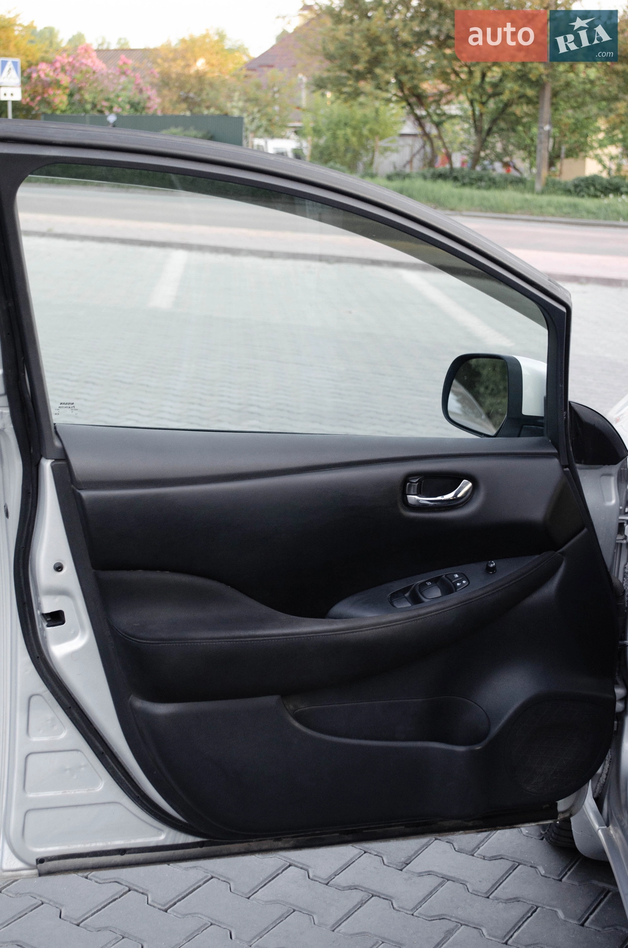 2015 Nissan Leaf - мініатюра 36