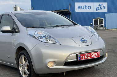 Хетчбек Nissan Leaf 2012 в 