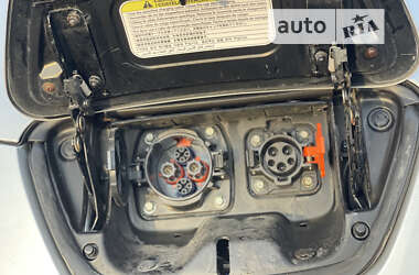 Хетчбек Nissan Leaf 2012 в 