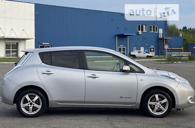 Хетчбек Nissan Leaf 2012 в 