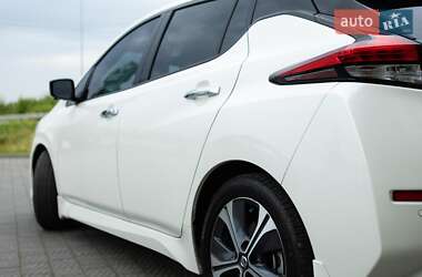 Хэтчбек Nissan Leaf 2020 в 