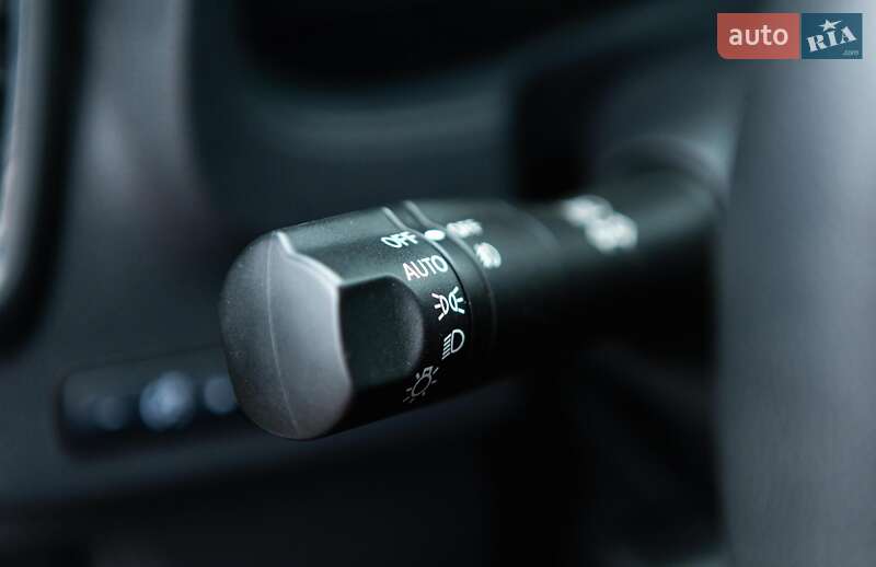 Хэтчбек Nissan Leaf 2020 в Стрые