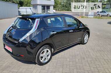 Хетчбек Nissan Leaf 2013 в Дніпрі