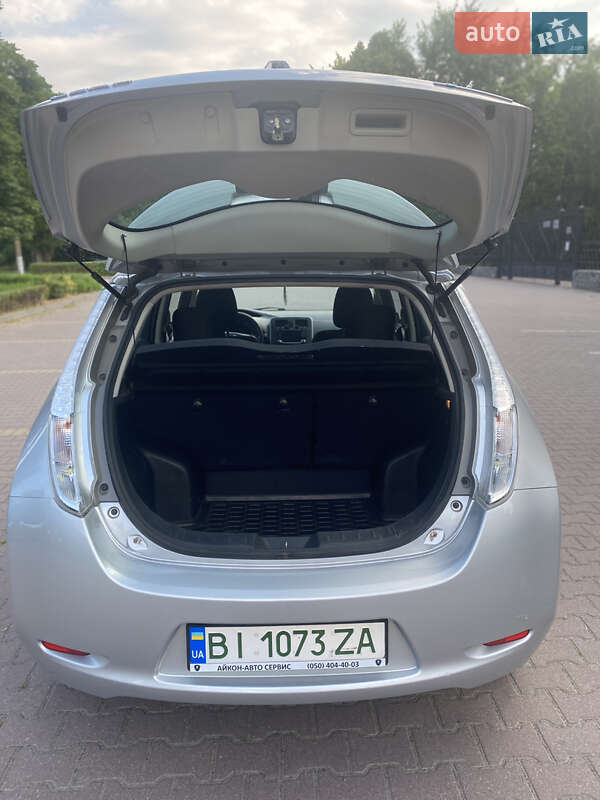 Хэтчбек Nissan Leaf 2017 в Миргороде