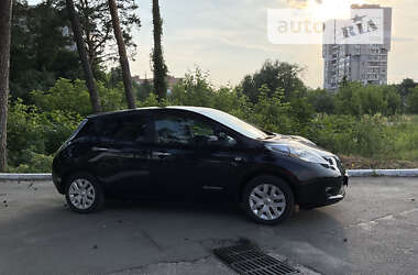 Хетчбек Nissan Leaf 2015 в Житомирі