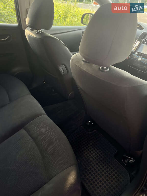 Хэтчбек Nissan Leaf 2015 в Житомире фото 18 Хэтчбек Nissan Leaf 2015 в Житомире