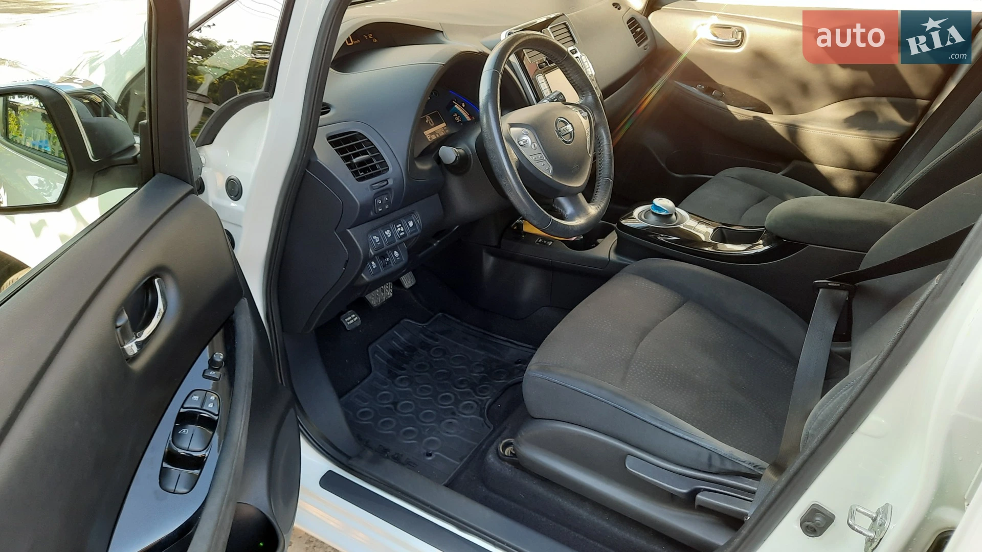2014 Nissan Leaf - мініатюра 21