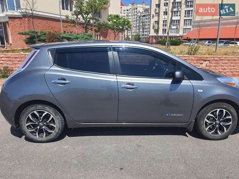 Хетчбек Nissan Leaf 2014 в Миколаєві фото 8 Хетчбек Nissan Leaf 2014 в Миколаєві