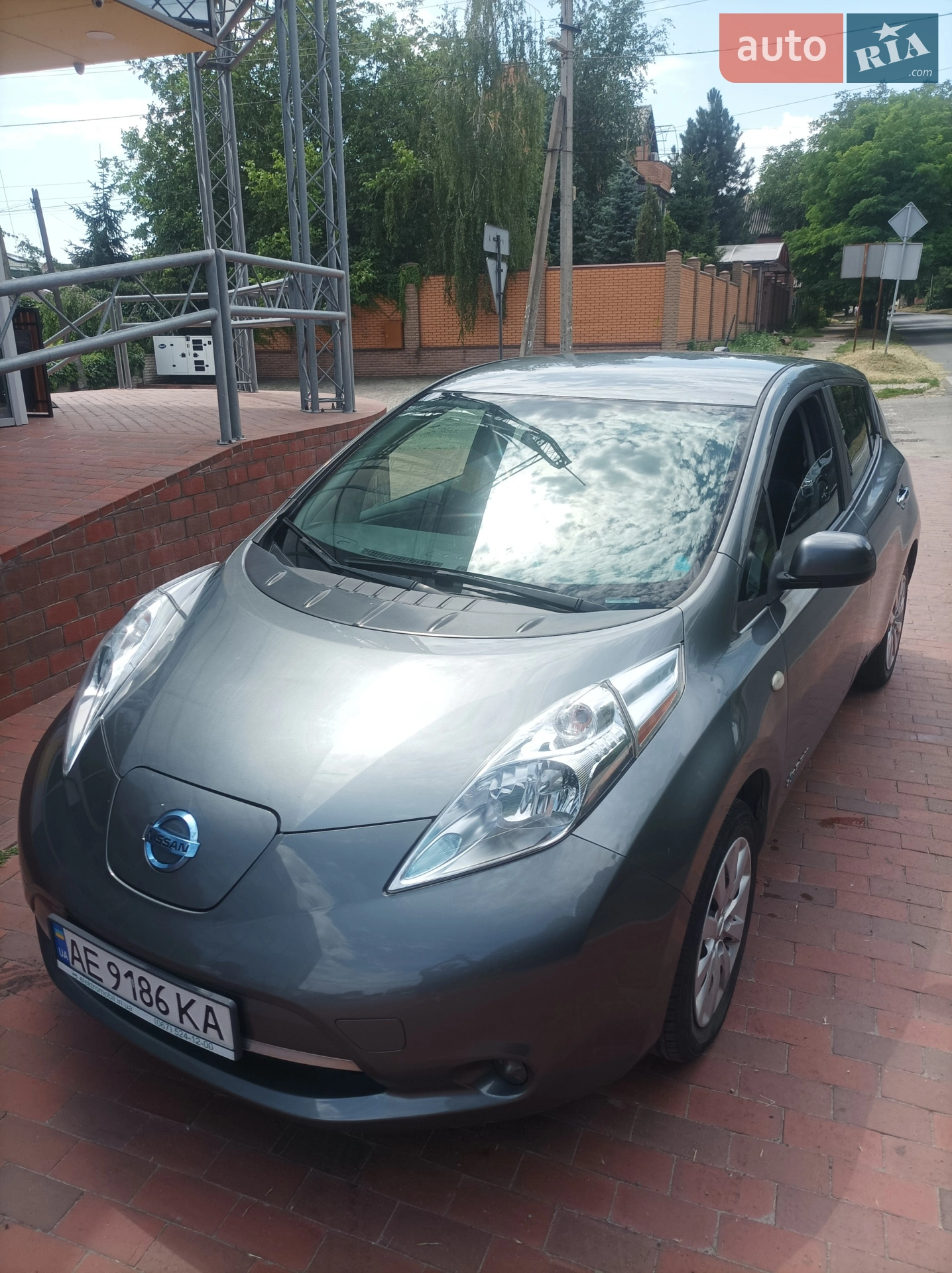 2015 Nissan Leaf - мініатюра 2