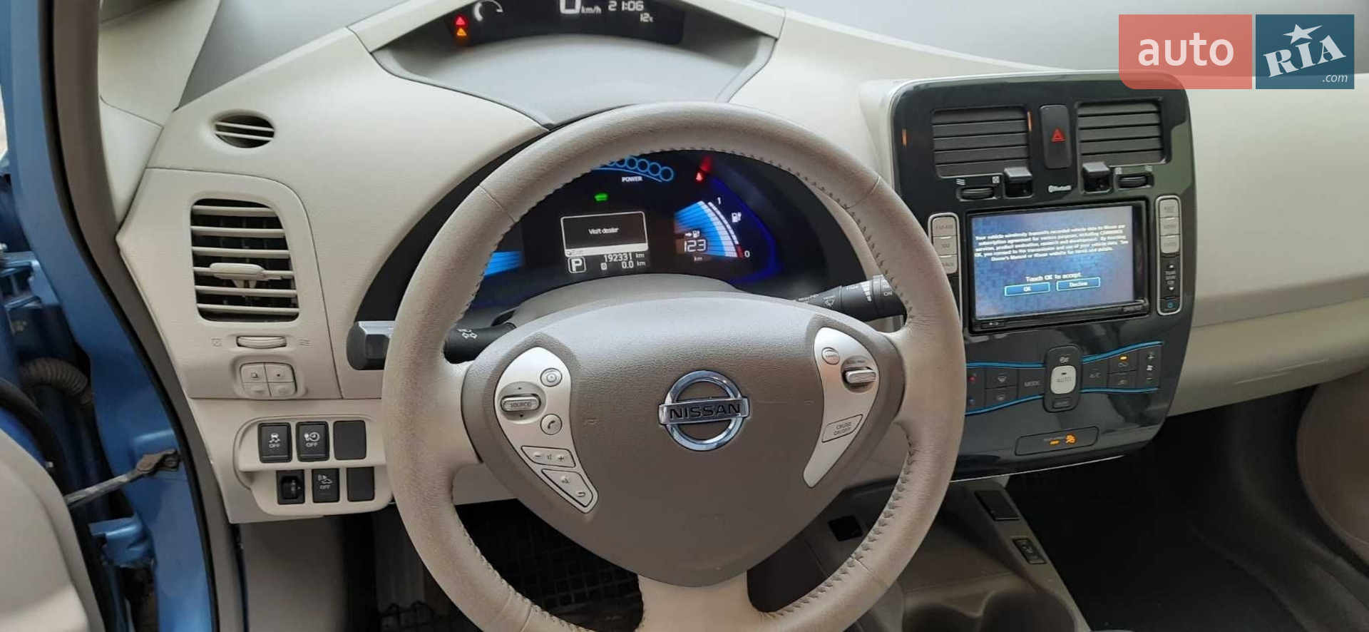 2012 Nissan Leaf - мініатюра 11