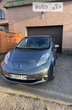 Хэтчбек Nissan Leaf 2014 в Полтаве