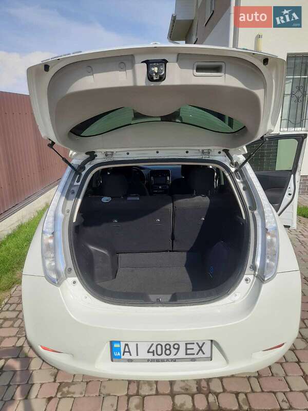 Хетчбек Nissan Leaf 2014 в Бучі