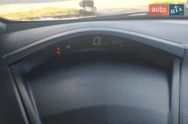 Хетчбек Nissan Leaf 2014 в 